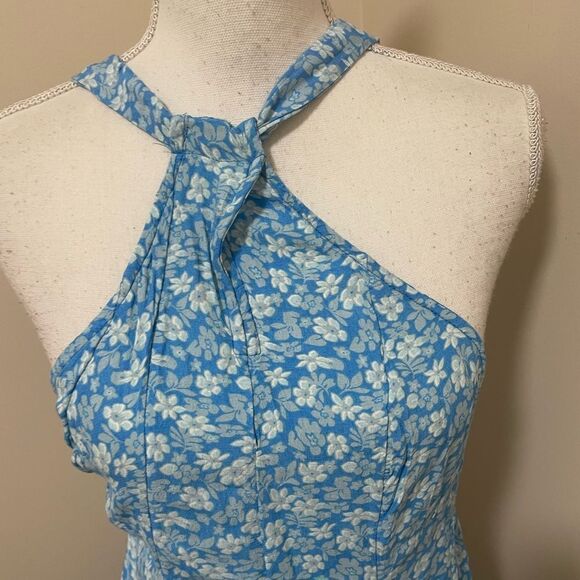 New Free People Arlo Jumpsuit
Women's Size XS
Blue Floral - Ice Combo - Picture 7 of 9